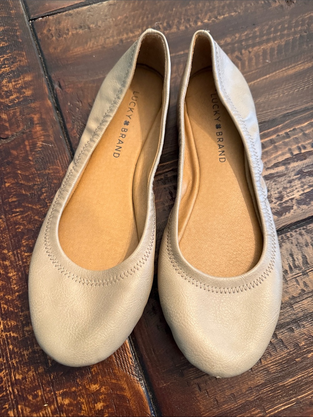 Lucky Brand Taupe Leather Ballet Flats size 8